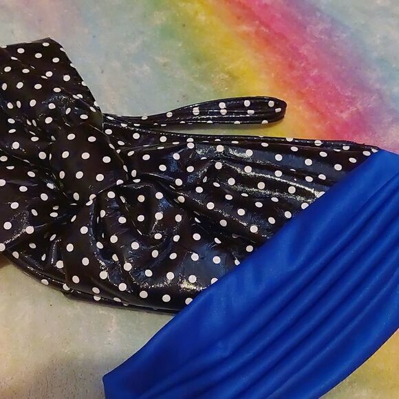 Make Up Bag and Headband - Picture 11 of 11